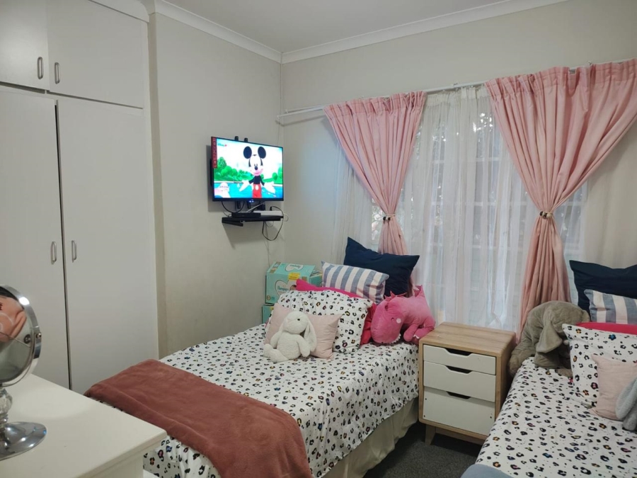3 Bedroom Property for Sale in Geelhoutpark North West
